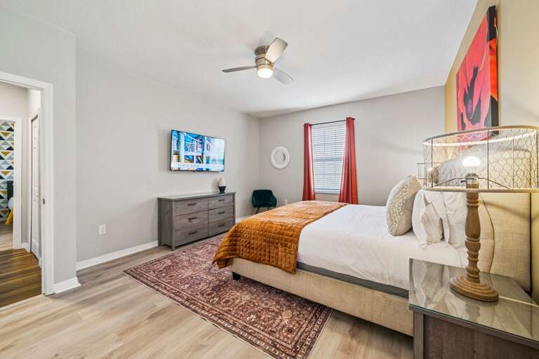 O'Keeffe inspired bedroom with King bed