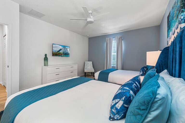 Bedroom w/ dual Queen beds Bedroom w/ dual Queen beds