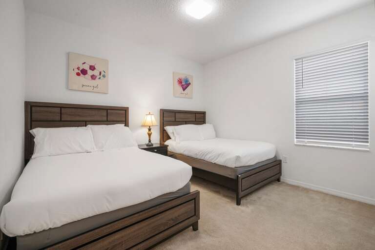 Bedroom w/ dual Full bed Bedroom w/ dual Full bed