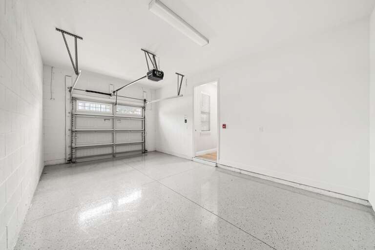 One car garage area One car garage area