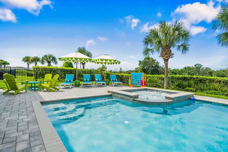 Pool and spa area with Gian Connect game Pool and spa area with Gian Connect game