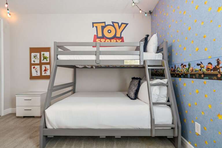 Themed bunk bedroom Themed bunk bedroom