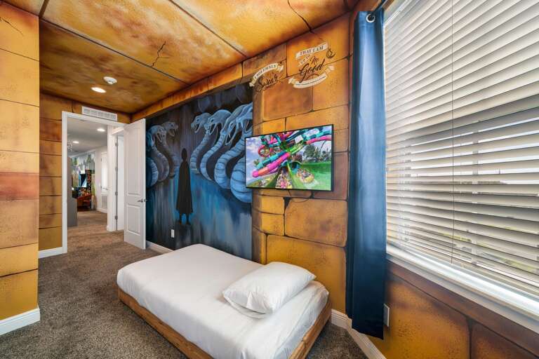 - Enter a world of spells and wonder in this enchanting Harry Potter–themed room