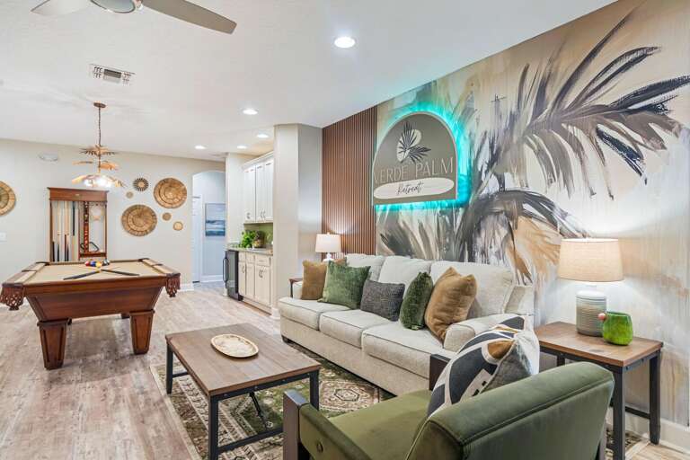 2nd level living and game area w/ pool table