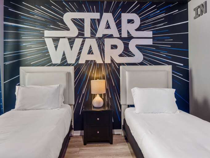 Star Wars themed bedroom with Twin beds