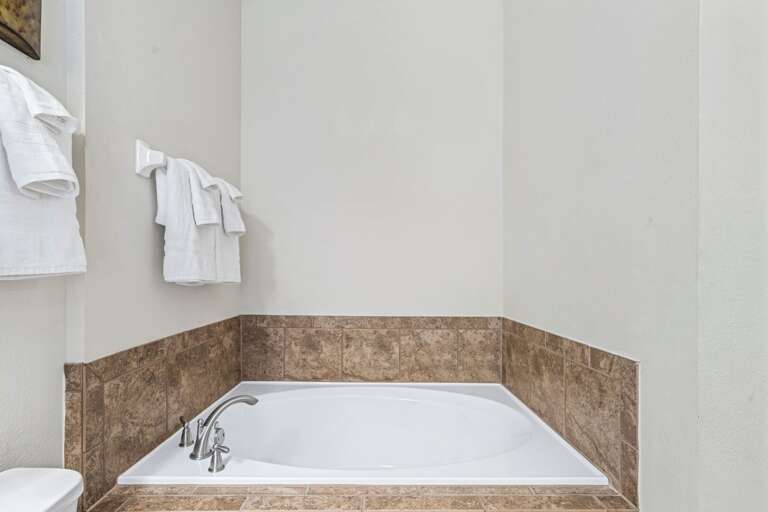 Bathroom with Jetted tub