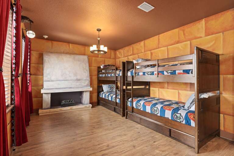 Potter inspired Bedroom w/ 6x Twin beds