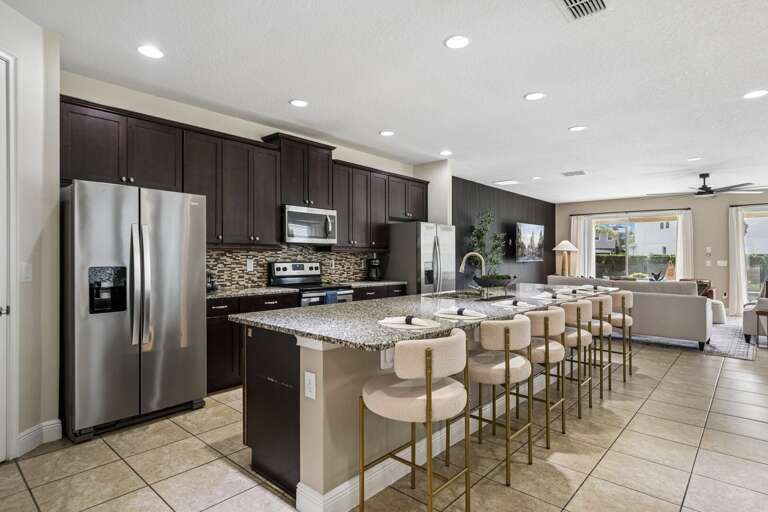 Fully-equipped kitchen