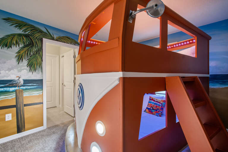 Vintage Camper Van themed room