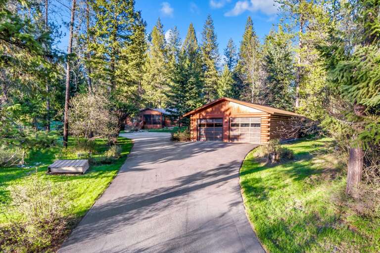 Driveway up to the Mountain Meadow Cabin