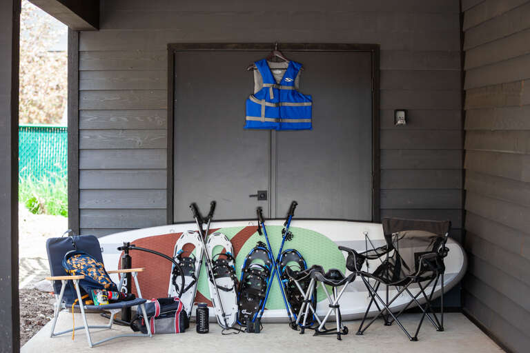 Feel free to use the following outdoor items while in stay: Stand Up Paddle Board with pump, two sets of snow shoes, camping chair and beach chair, cooler, hiking backpack, binoculars, bear spray, first aid kit, and more!