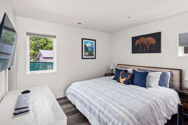 Master bedroom featurs a luxury king mattress