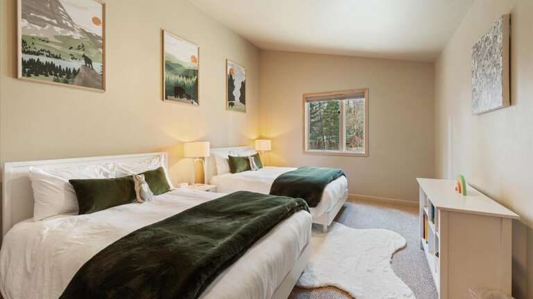 Guest Bedroom #3: Two brand new luxury full sized mattresses