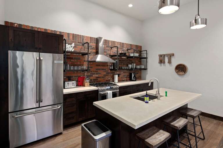 Fully stocked kitchen with all the appliances and amenities in this state of the art kitchen!