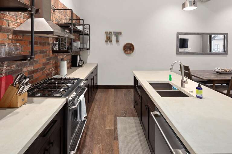Fully stocked kitchen with all the appliances and amenities in this state of the art kitchen!