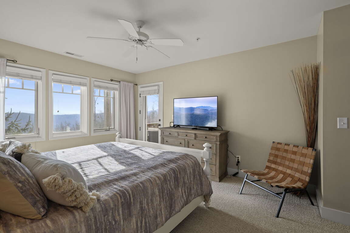 277 IPD R112 Echota on the Ridge, NC 2 Bedroom Vacation Condo