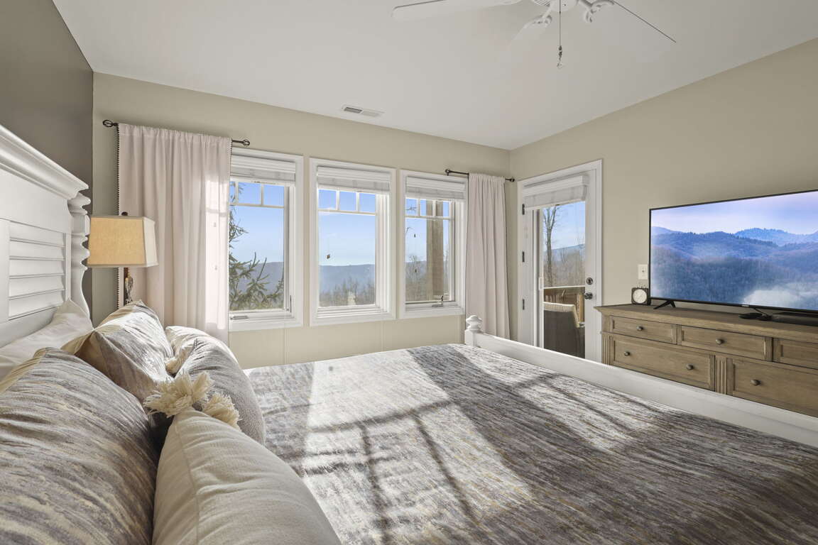 277 IPD R112 Echota on the Ridge, NC 2 Bedroom Vacation Condo Sleeps 5 Guests