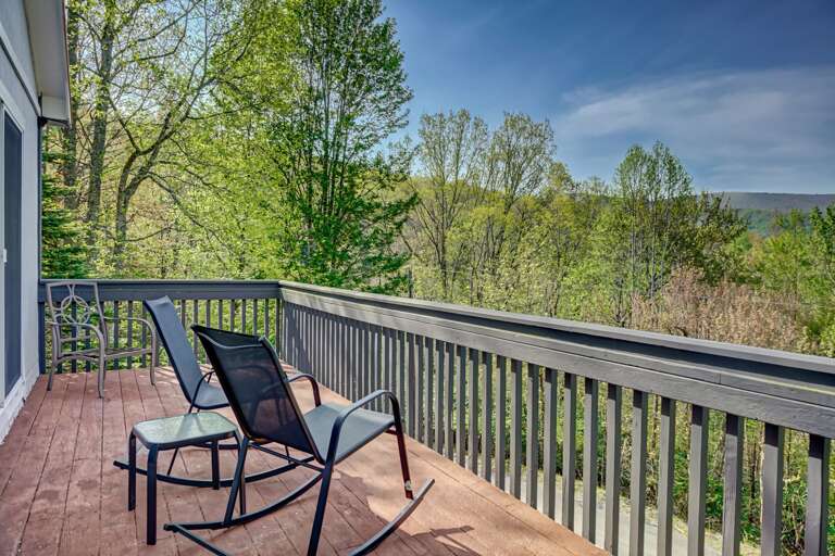 190 RD 3 Bedroom Pet Friendly House Beech Mountain NC (168203) Find