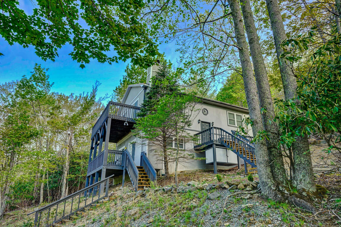 190 RD 3 Bedroom Pet Friendly House Beech Mountain NC (168203) Find