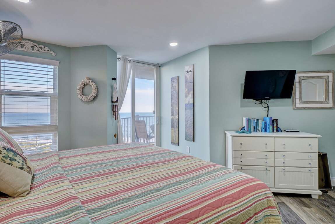 SR 2410 North Topsail Beach NC Oceanfront Condo 2 Bedrooms (168254
