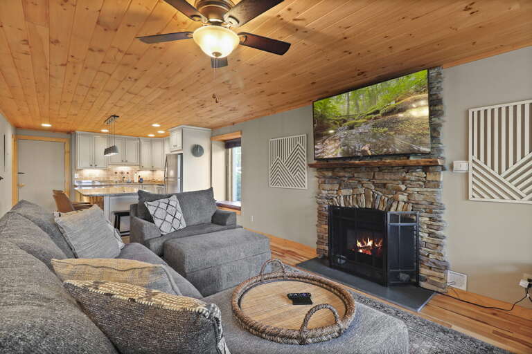 388 SD B11 2 Bedroom Vacation Condo For Rent Sugar Mountain North