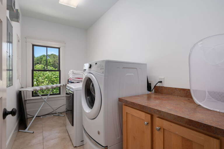 CC318: OBX Rays | LL Laundry Area