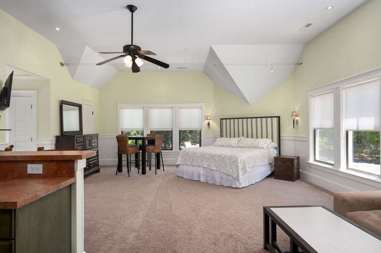 CC318: OBX Rays | TL Bedroom 2 - King, Private Bath, Kitchenette