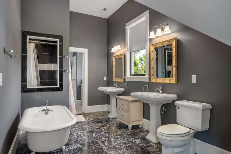 CC318: OBX Rays | TL Bedroom 3 - Private Bath