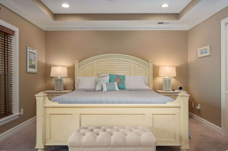 CSC3E: Afternoon Delight | LL Bedroom 1, King, Private Bath, Deck Access