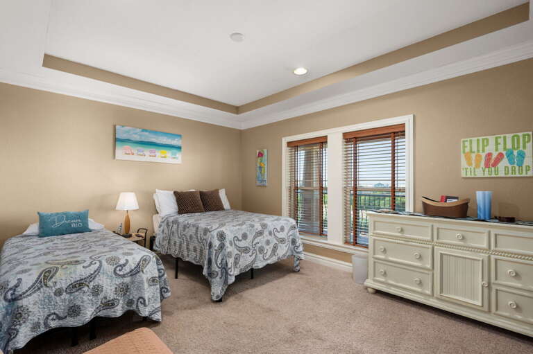 CSC3E: Afternoon Delight | TL Bedroom 3- Two Twin Beds, Semi-Private Bath