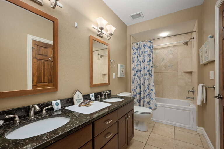 CSC3E: Afternoon Delight | TL Shared Bath