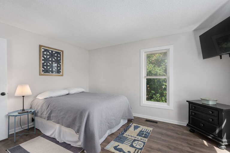 DK207: The Big Sea | ML Bedroom 2 - Queen