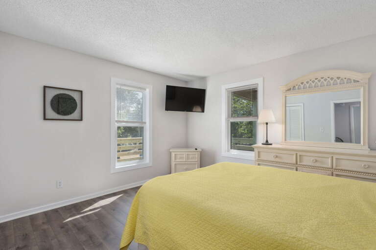 DK207: The Big Sea | ML Bedroom 4 - Queen