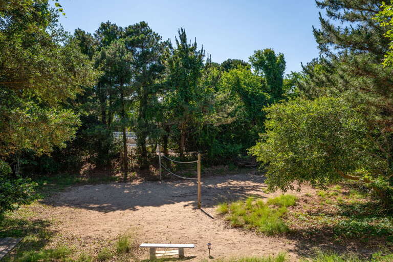 FS310: Cloudbreak | Backyard Volleyball Court