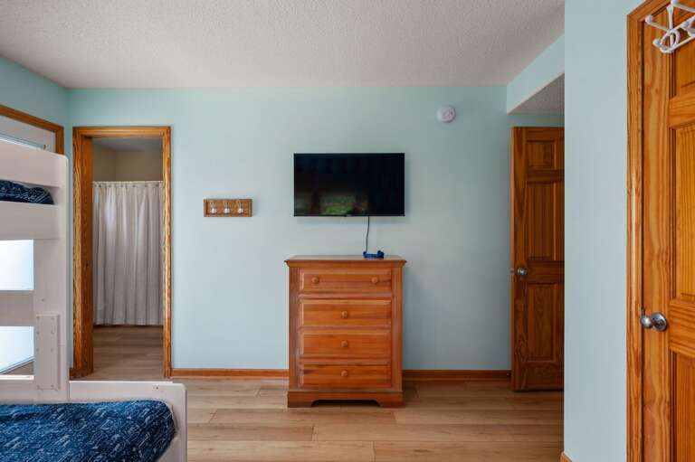 FS310: Cloudbreak | ML Bedroom 4 - Pyramid Bunk Bed, Private Bath, Deck Access