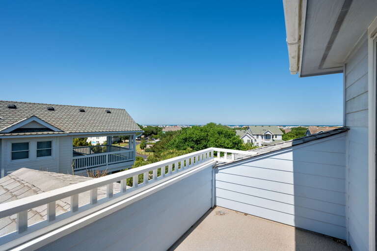 FS310: Cloudbreak | TL Loft - Deck Access