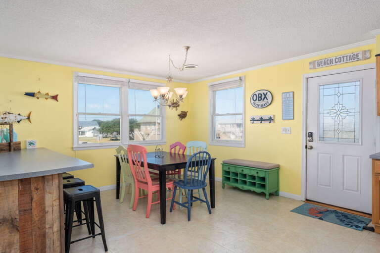 KDH367: Wright By The Sea | Dining Area-Seating for 6, Kitchen Island Seating for 5