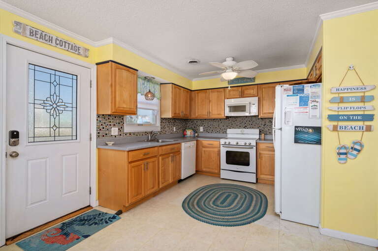 KDH367: Wright By The Sea | Kitchen Area