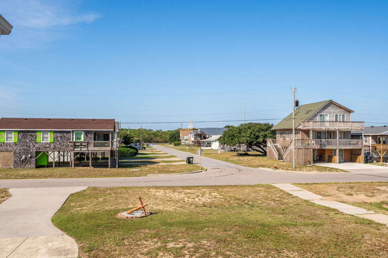 KDH367: Wright By The Sea | TL Deck, View of Memorial