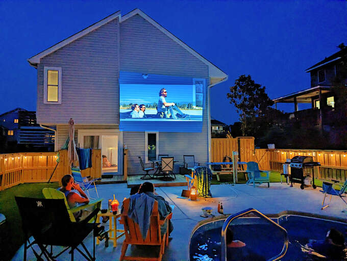 KH195: Just Wright | Bring your own projector and enjoy some fun outdoor movie time by the pool KH195: Just Wright | Bring your own projector and enjoy some fun outdoor movie time by the pool
