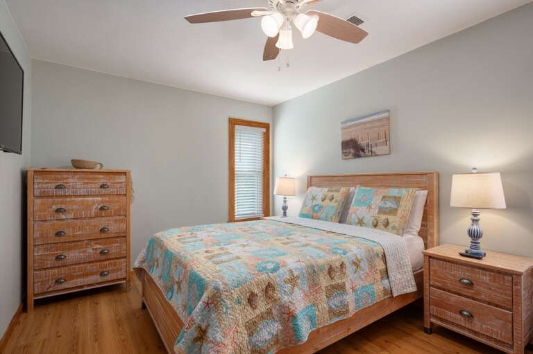 KH195: Just Wright | TL Bedroom 4 - Queen KH195: Just Wright | TL Bedroom 4 - Queen