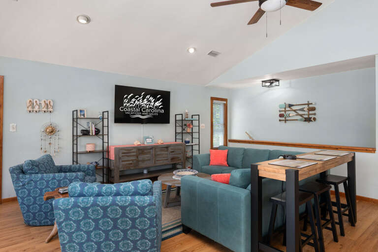 KH195: Just Wright | TL Living Area -Deck Access KH195: Just Wright | TL Living Area -Deck Access