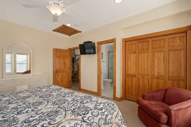 NH205: Celestial Shore | TL Bedroom 8 - King, Private Bath