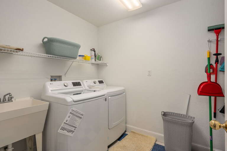 NH283: Pelican's Post | LL Laundry Area