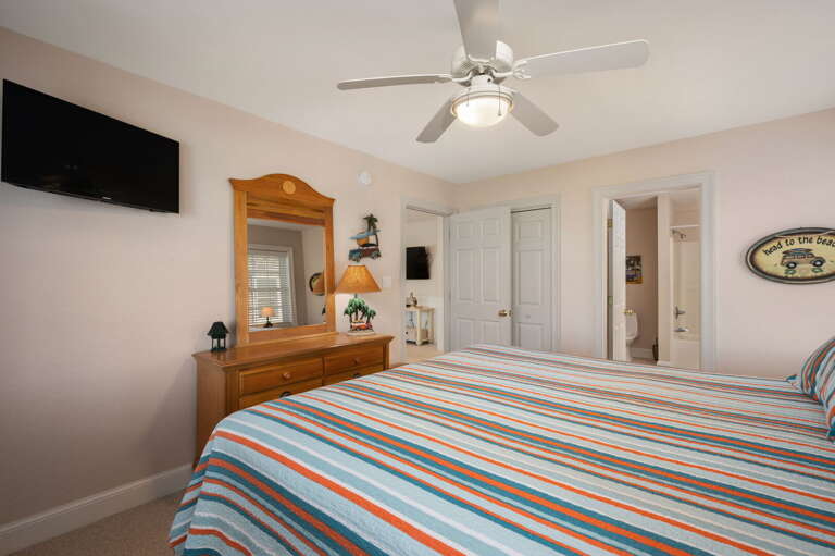 NH283: Pelican's Post | ML Bedroom 1- King, Private Bath