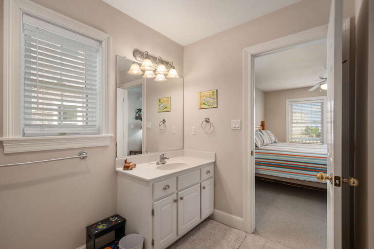 NH283: Pelican's Post | ML Bedroom 1- Private Bath