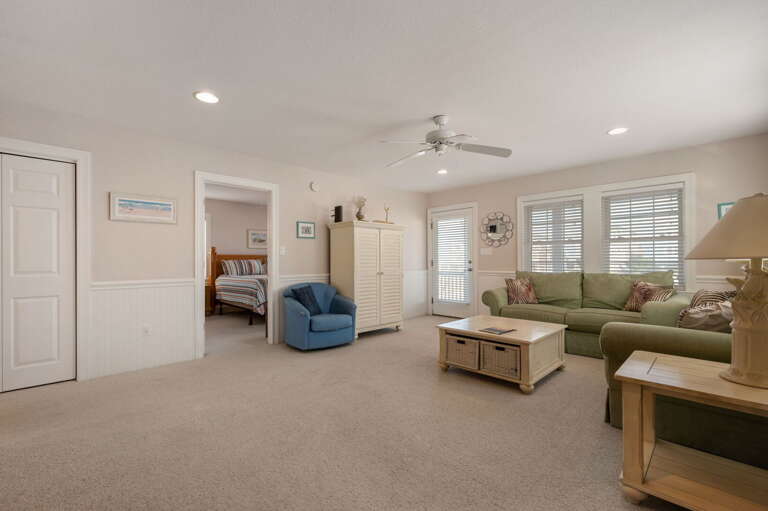 NH283: Pelican's Post | ML Den, Deck Access