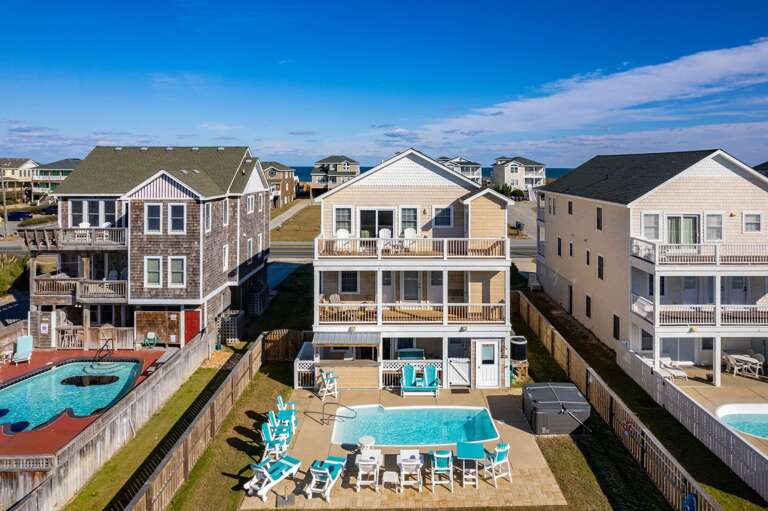 NH283: Pelican's Post | Rear Exterior