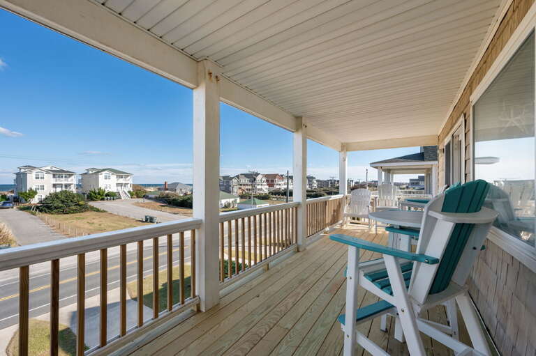 NH283: Pelican's Post | TL Covered Deck with Seating