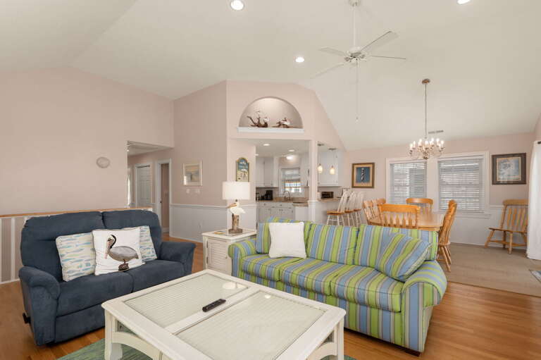 NH283: Pelican's Post | TL Living Area, Deck Access, Fireplace Not for Guest Use